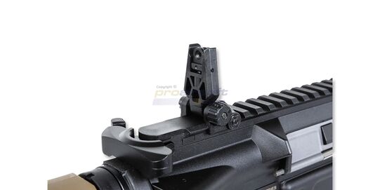 Specna Arms SA-F13 FLEX Gate X-ASR Gen2, hiekka - Lähikuva takatähtäimestä pystyasennossa