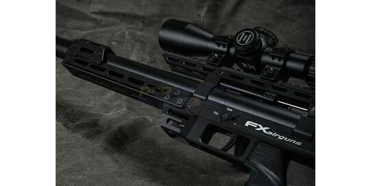 FX Leopard Sniper Tube PCP ilmakivääri 6.35mm (123J)