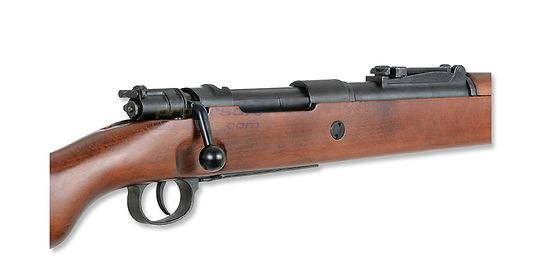 Mauser Kar K98 jousitoiminen kivääri (lippaalla), puutukki