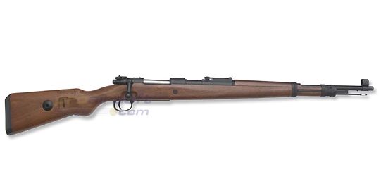 Mauser Kar K98 jousitoiminen kivääri (lippaalla)