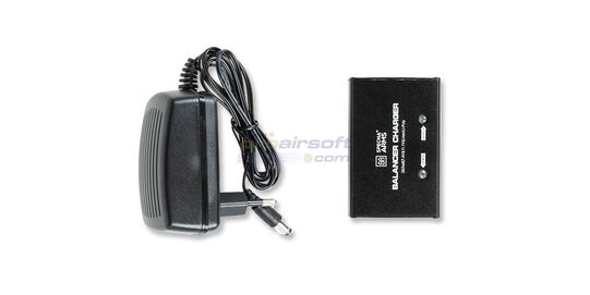 Specna Arms LiPo/Li-Ion laturi 7.4V/11.1V - Specna Arms laturi ja 240V virtalähde