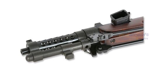 Type 100 (1940) konepistooli - Metallinen piippu ja bajonettikiinnike S&T Type 100 replika-aseessa