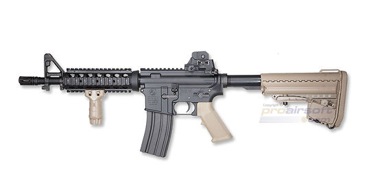 Marui Next-Gen M4 CQB-R F.D.E. NGRS blowback sähköase - metalli, musta/hiekka - Tokyo Marui Next-Gen M4 CQB-R F.D.E. täysmetallinen blowback sähköase